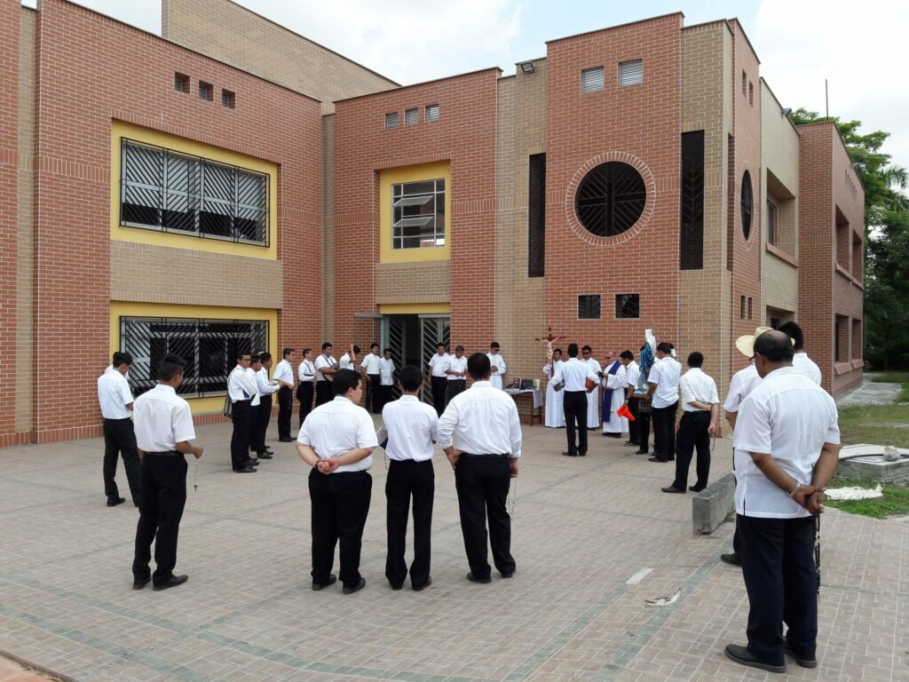 SEMINARIO-ENTRADA-BIBLIOTECA